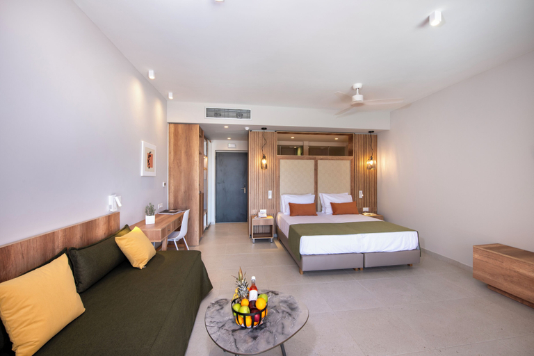 Bedroom 4, Kiani Beach Resort Family, Crete