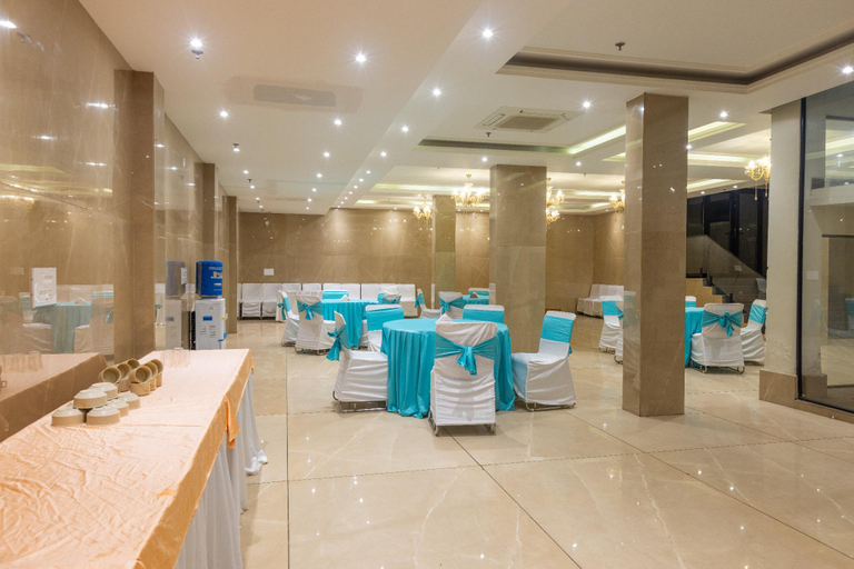 Others 5, Kohsa7, Gurgaon