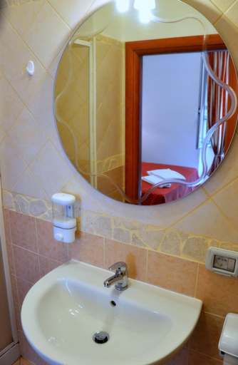 Bathroom 4, B&B Alex II, Rome
