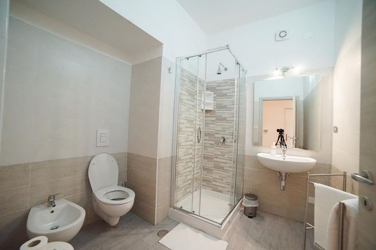 Others 4, Central Home B&B, Cosenza