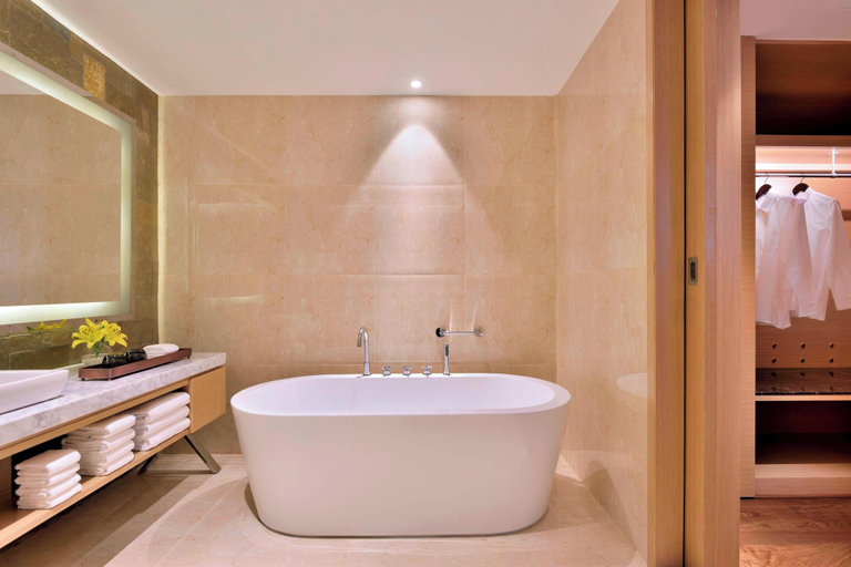 Bathroom 5, Marriott Executive Apartments Hyderabad, Hyderabad