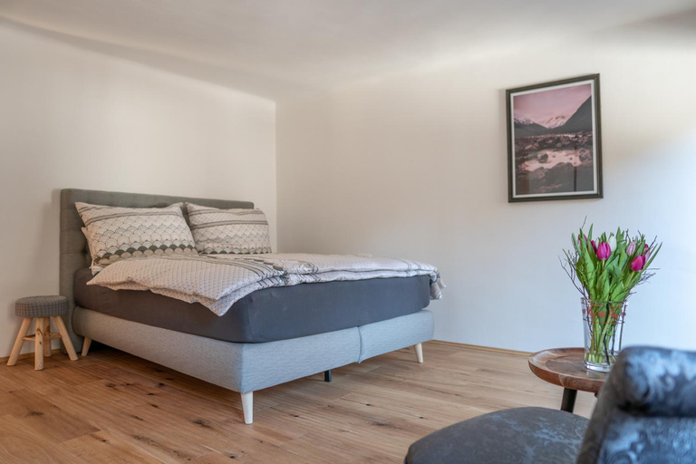 Others 4, Traditionell-modernes Haus in Hotting, Innsbruck