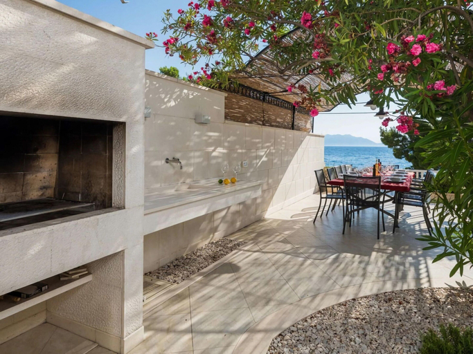 Others 5, Nice Apartment in Gradac, Gradac