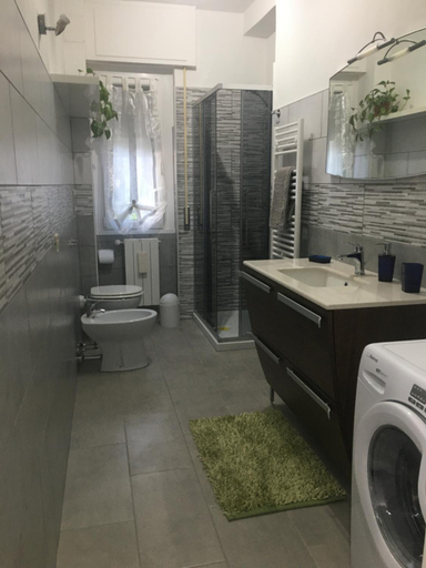 Others 4, Big family bed & breakfast, Lecco