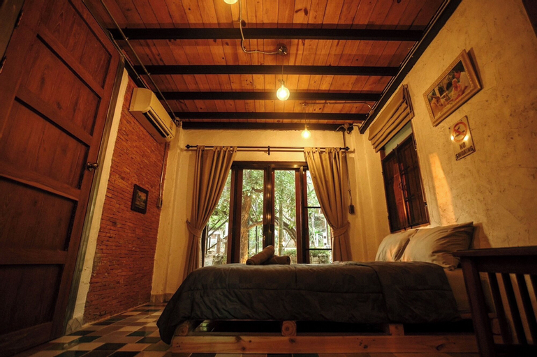 Bedroom 12
