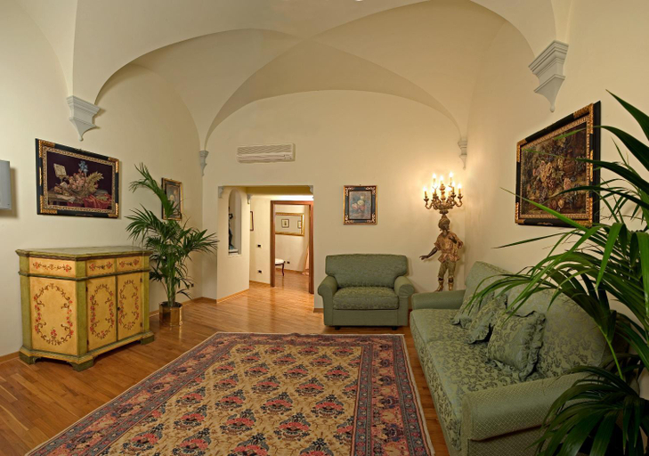 Others 4, Michelangiolo Penthouse, Florence