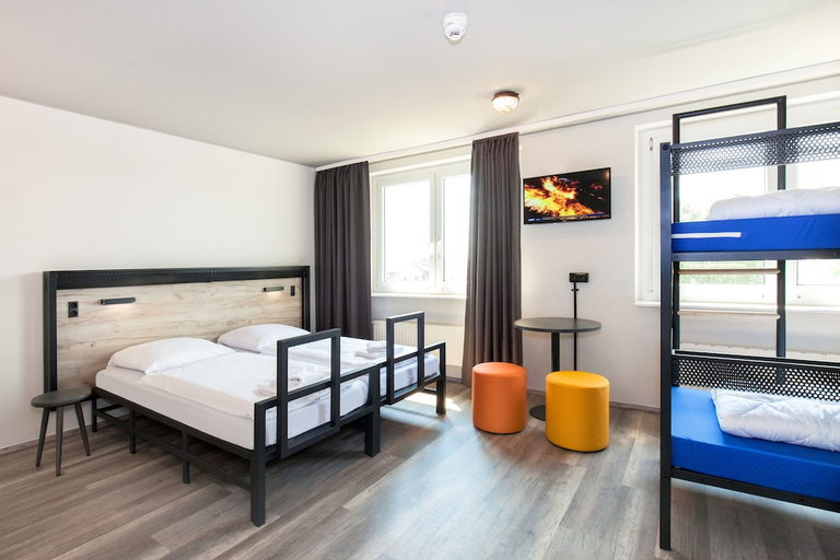 Bedroom 3, a&o Frankfurt Ostend, Frankfurt am Main