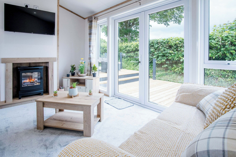 Others 5, Oakland Lodge - 2 Bedroom Lodge - Wisemans Bridge, Pembrokeshire