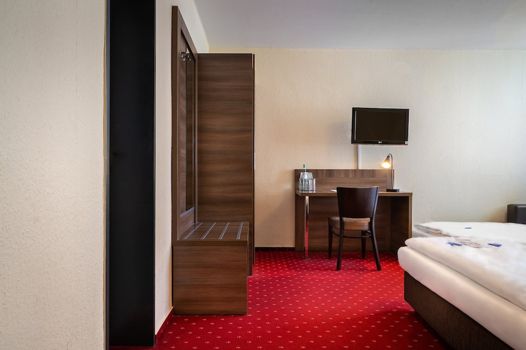 Bedroom 4, Hotel Leonet, Köln