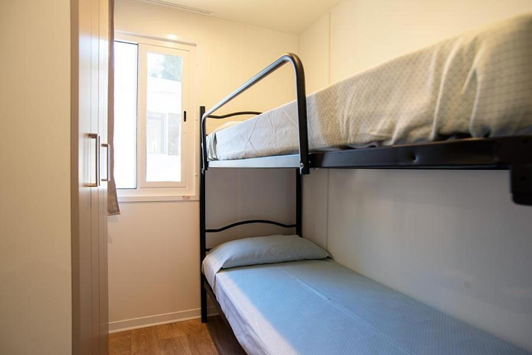 Bedroom 14