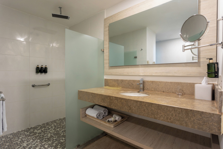 Bathroom 5, Grand Sirenis Cartagena, Cartagena de Indias