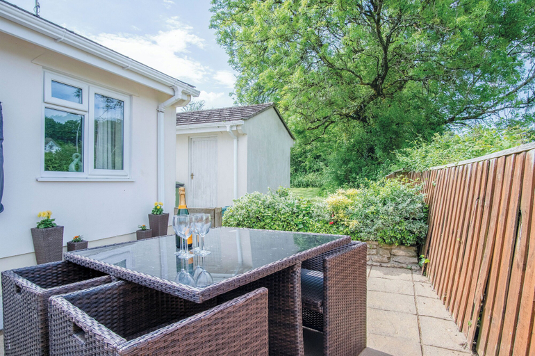Exterior & Views 2, Clover Cottage - 2 Bedroom Cottage - Begelly, Pembrokeshire