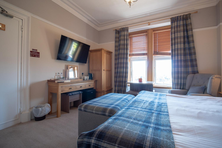 Bedroom 3, Redcliffe Hotel, Highland