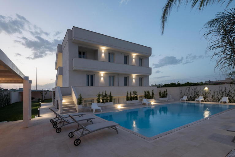 Others 5, Calura Residence, Lecce