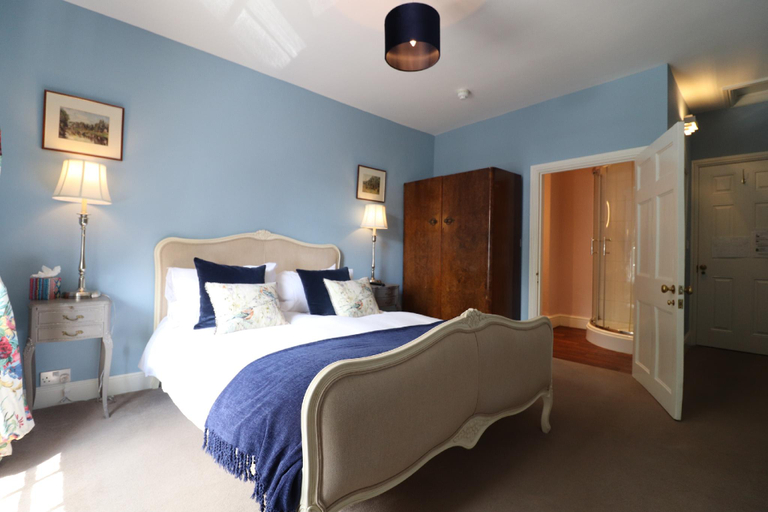 Bedroom 2, The Oakhill Inn, Somerset