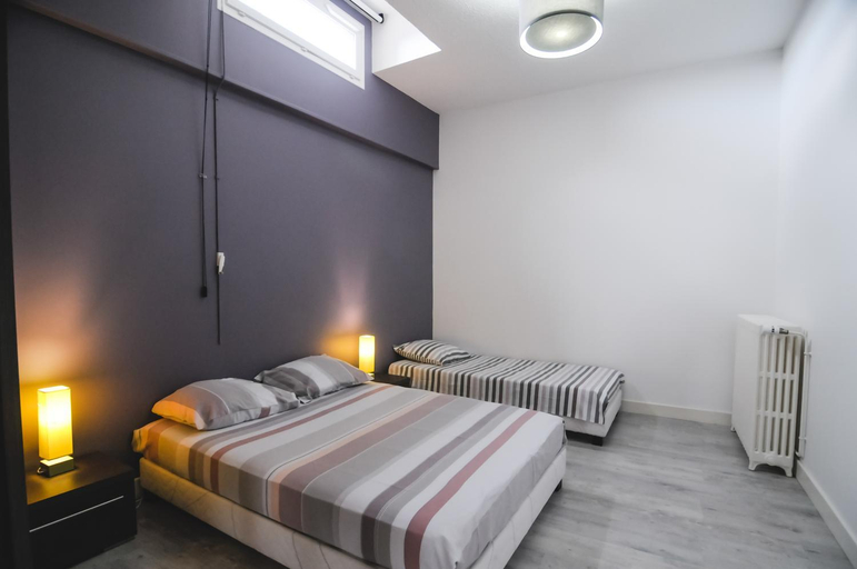 Bedroom 2, Gites de la Porte Saint Martin, Indre