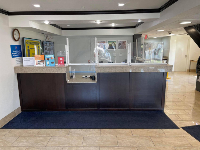 Public Area 2, Studio 6 Peoria, IL, Peoria
