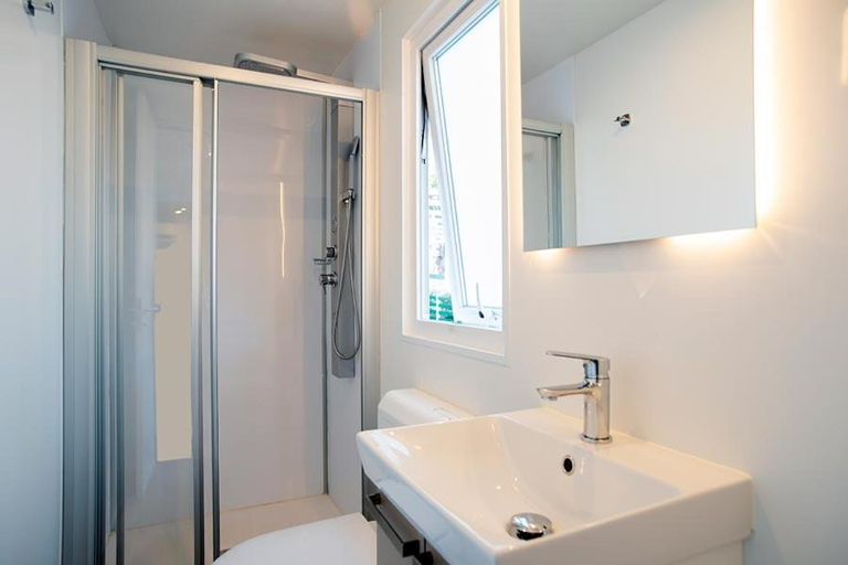 Bathroom 4