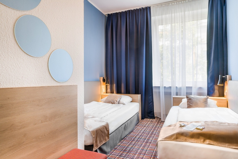 Bedroom 4, Hotel Ambassador Essen, Essen
