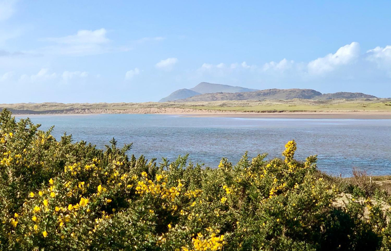 Others 4, Derrynane Bay House