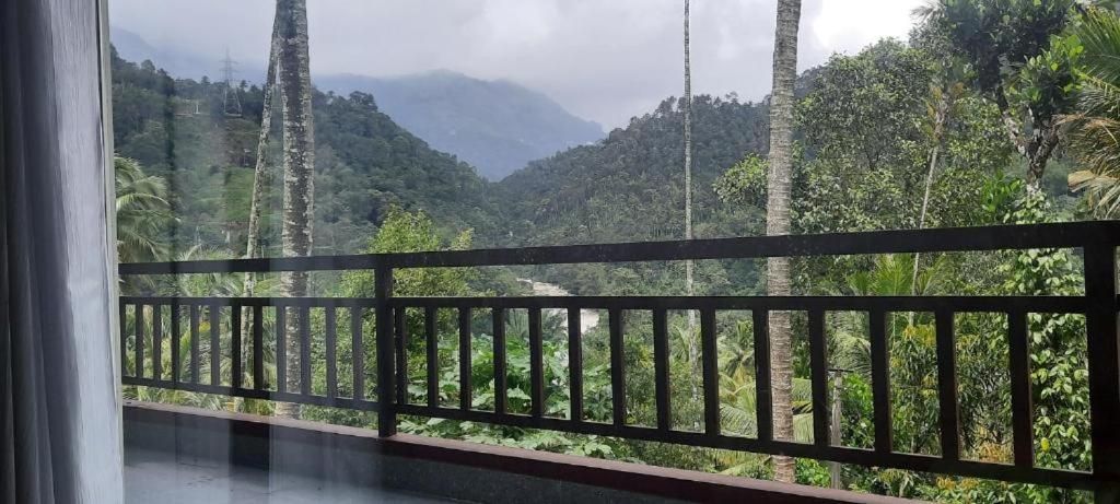 Balcony/terrace, Linn View Home Stay Munnar, Idukki