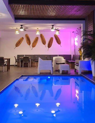 Sport & Beauty 4, Remfort Hotel, Santa Ana