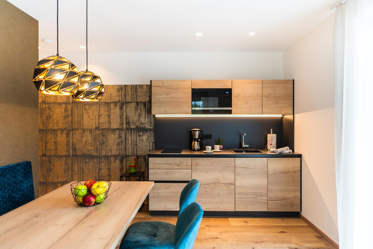 Others 5, Marlingsuites, Bolzano