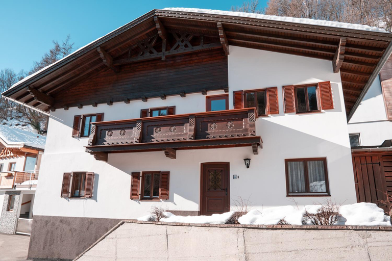 Others 3, Traditionell-modernes Haus in Hotting, Innsbruck