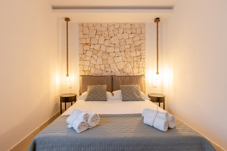 Others 5, Pietra e Calce With Pool, Brindisi
