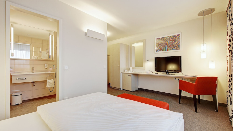 Bedroom 4, Hotel Schwanen Stuttgart Airport/Messe, Esslingen