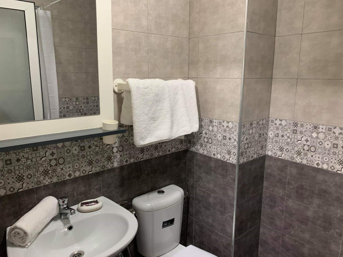 Bathroom 3, Hotel le calife, Sidi El Béchir