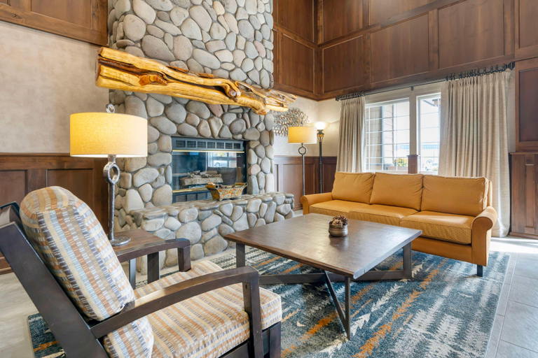 Public Area 2, Best Western Plus Bend North, Deschutes