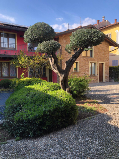 Bergamo Easy Airport private parking, Bergamo
