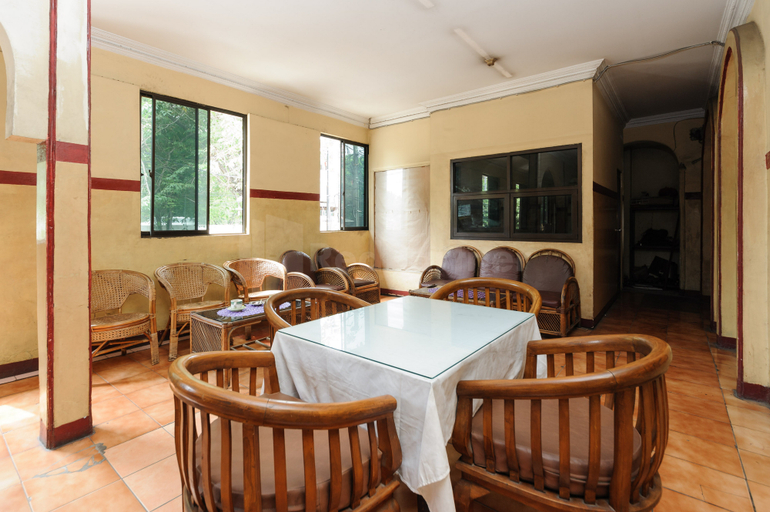 Others 4, Hotel Al Hakim Syariah RedPartner, Bekasi