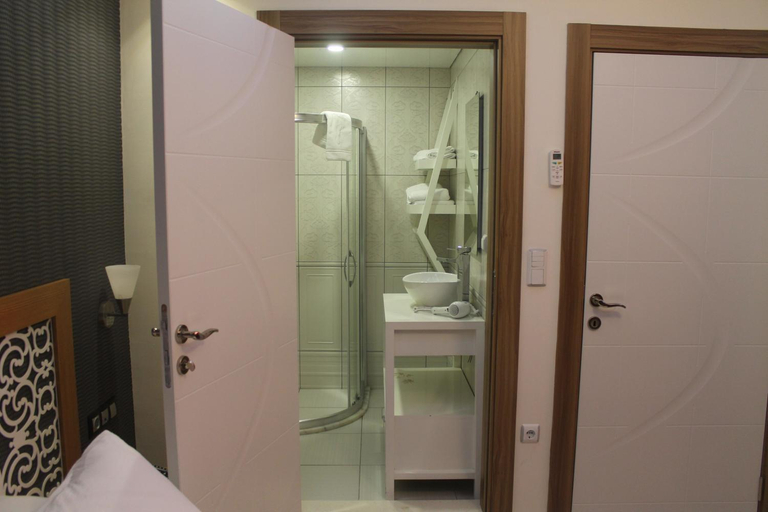 Bathroom 5, Lila Butik Hotel Dikili, Dikili
