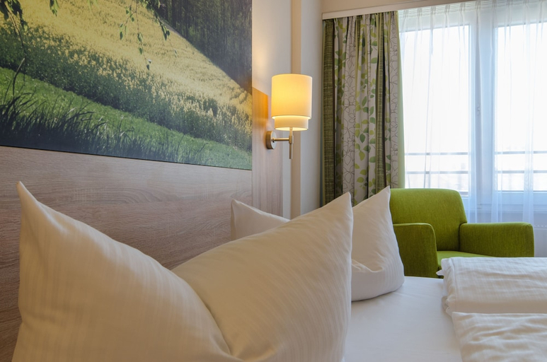 Bedroom 2, Garden Hotel, Nürnberg