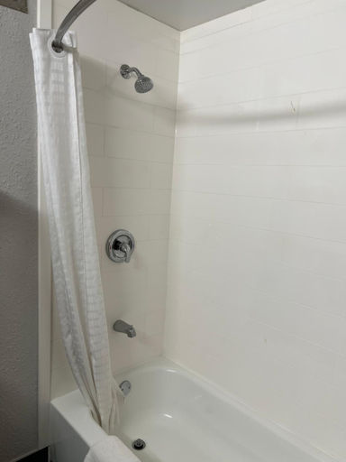 Bathroom 5, Super 8 by Wyndham Clemmons/Bermuda Run/Winston-Salem I-40, Forsyth