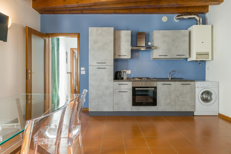 Others 4, Apartments City Center, Verona
