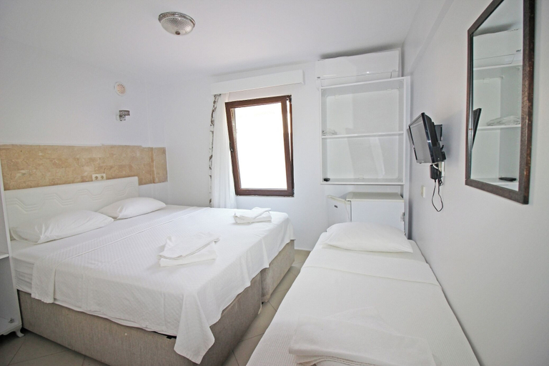 Bedroom 2, Arsipel Hotel, Bozcaada