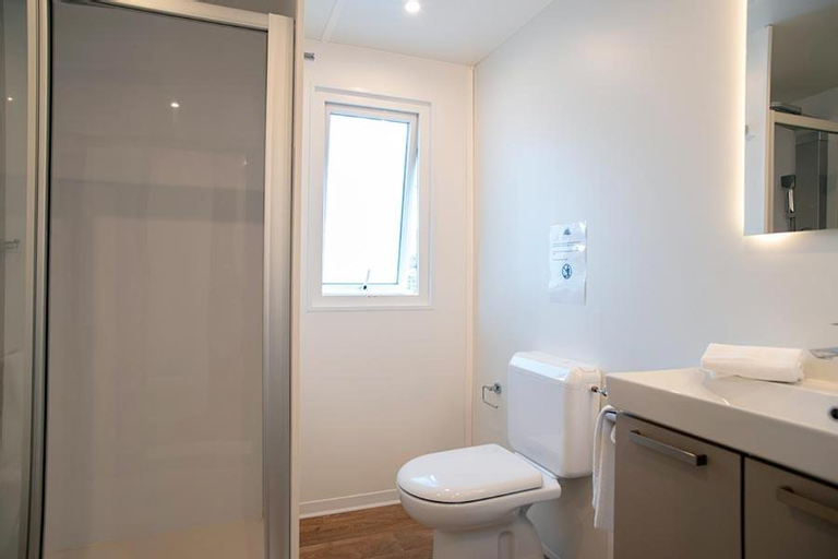 Bathroom 6