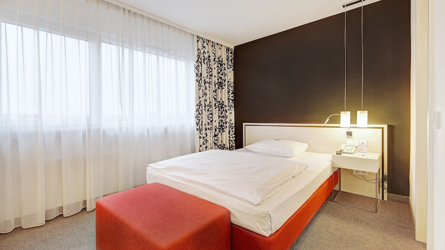Bedroom 3, Hotel Schwanen Stuttgart Airport/Messe, Esslingen