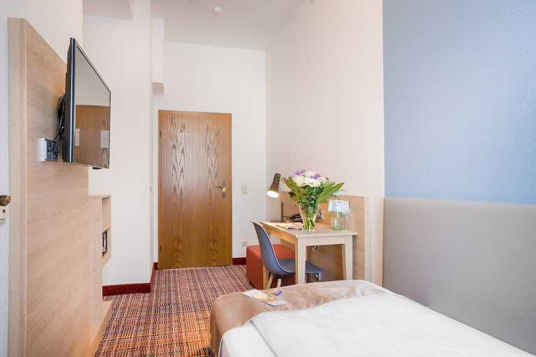 Bedroom 3, Hotel Ambassador Essen, Essen