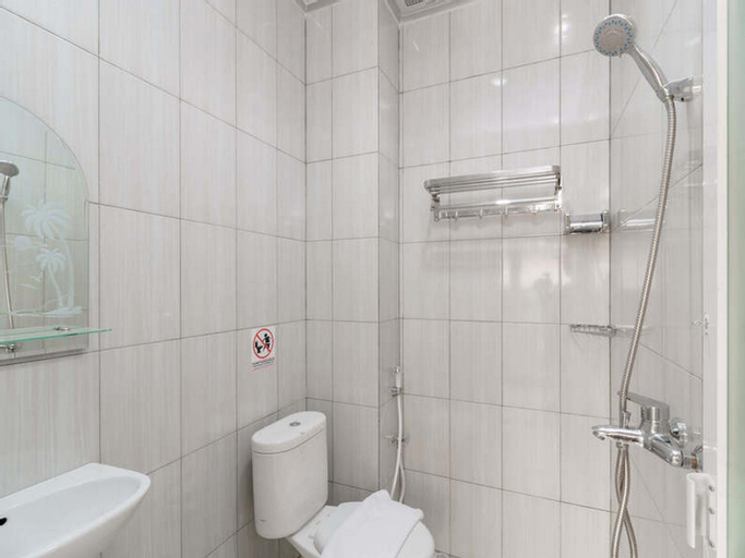Bathroom 4