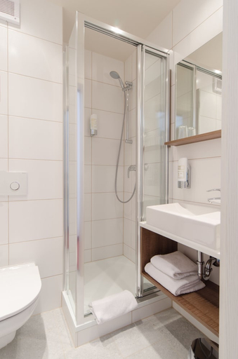 Bathroom, Garden Hotel, Nürnberg
