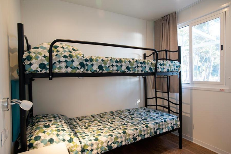 Bedroom 14