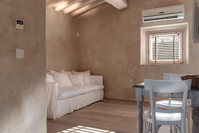 Bedroom 15