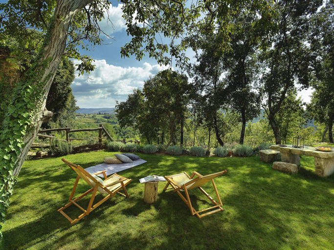 Others 5, Magnificent Villa in Groznjan With High-end Kitchen & Pool, Grožnjan
