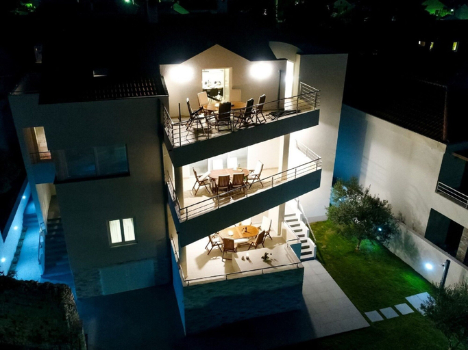 Others 3, Villa in Nin With Stunning Sea Views, Nin