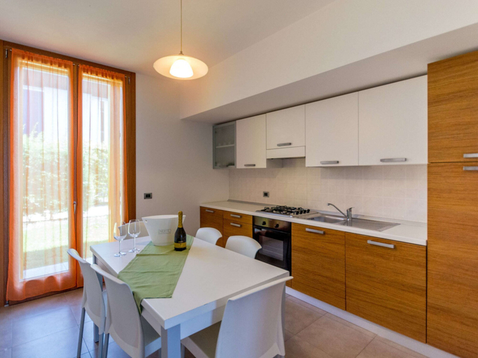 Private kitchen, Apartment in Albarella near Sandy Beach, Rovigo