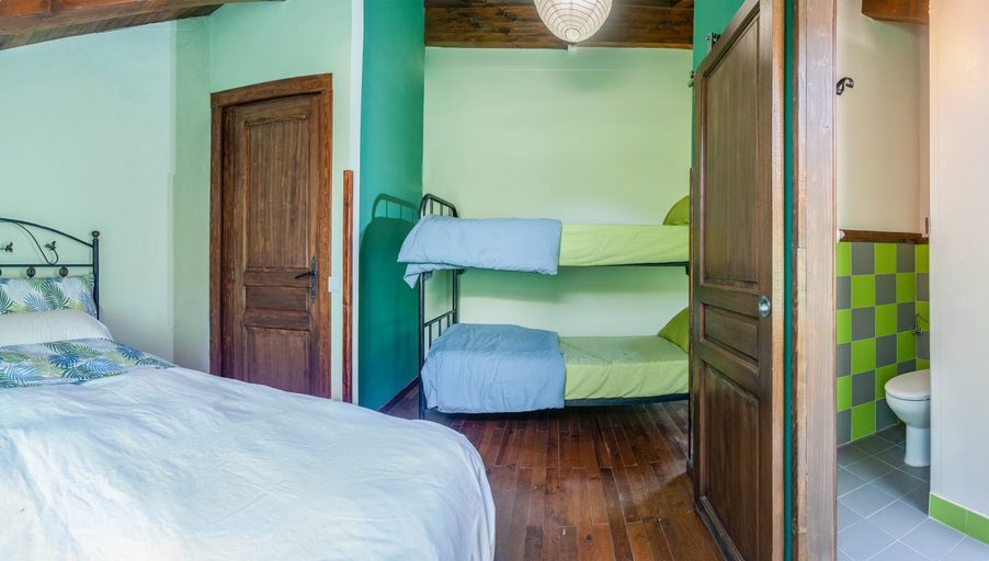 Facilities 3, Albergue A'Noguera, Huesca